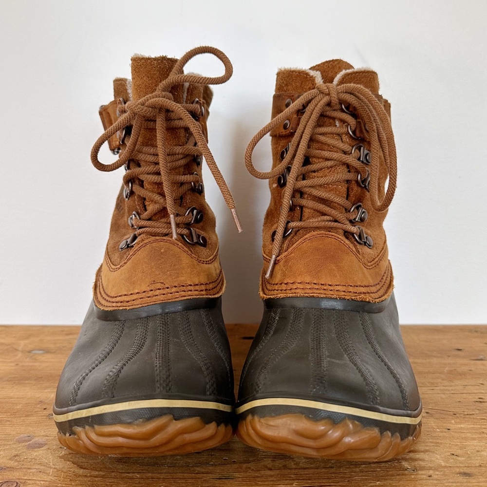 SOREL Women's Waterproof Fancy Lace II Suede Winter Boots. Sz 9. - Picture 2 of 5